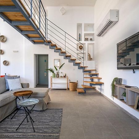 Port City Haifa - Bat Galim Oceanfront Luxury エクステリア 写真