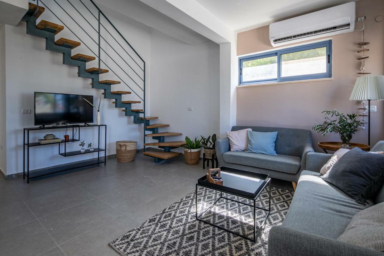 Port City Haifa - Bat Galim Oceanfront Luxury エクステリア 写真