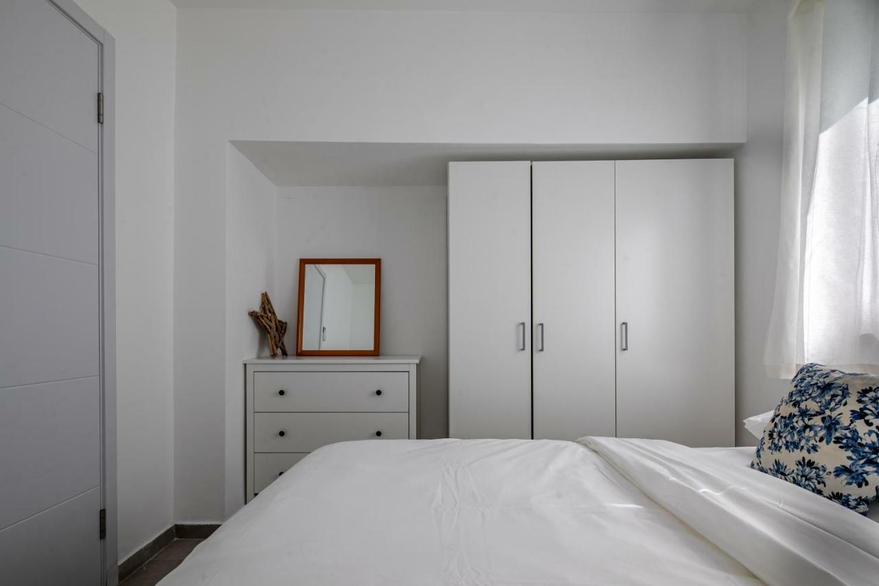 Port City Haifa - Bat Galim Oceanfront Luxury エクステリア 写真