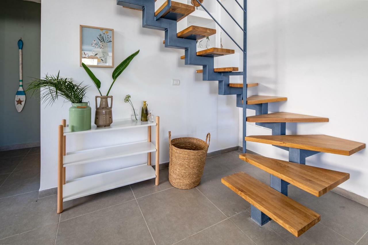 Port City Haifa - Bat Galim Oceanfront Luxury エクステリア 写真